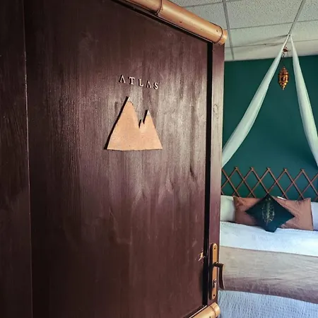 民宿 Atlas With Shared Bathroom *