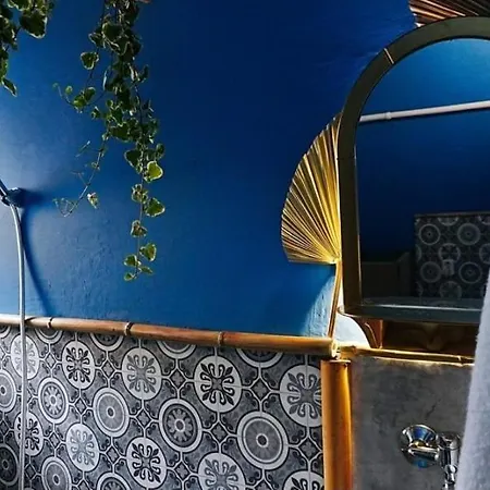 Privatunterkunft Atlas With Shared Bathroom *