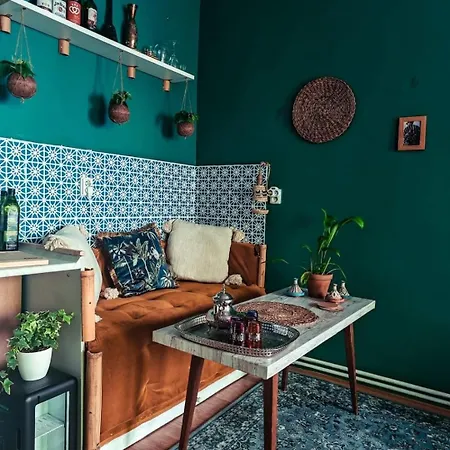 Atlas With Shared Bathroom Privatunterkunft Pressburg