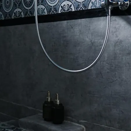 Atlas With Shared Bathroom * 布拉迪斯拉发