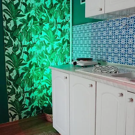 Homestay Atlas With Shared Bathroom