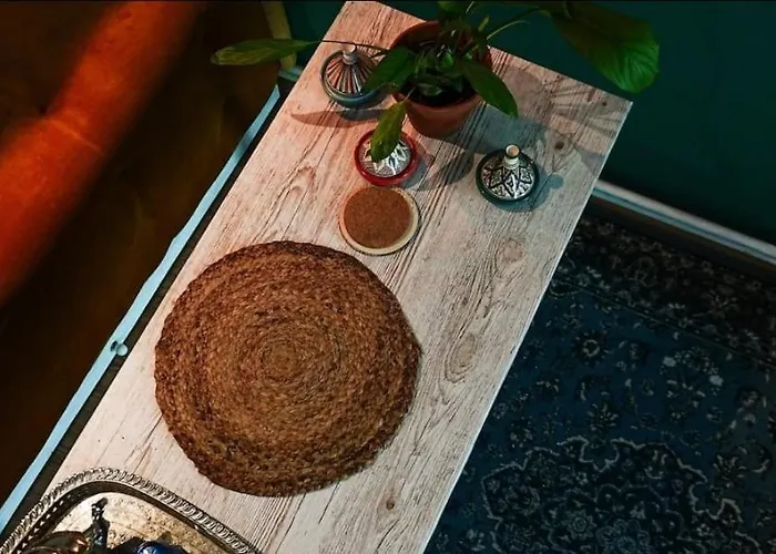 Atlas With Shared Bathroom